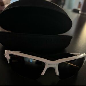 Oakley White and Black Sunglasses OO9188 Flak